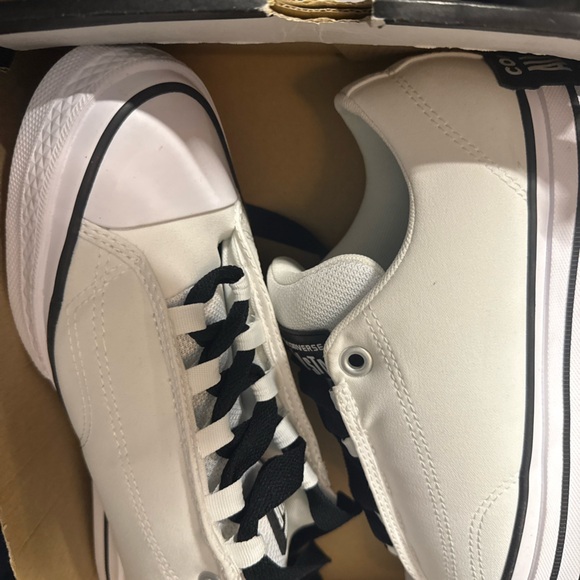 Converse White/black puff all star Sneakers. Men’s size 10 no box top. - Picture 4 of 6